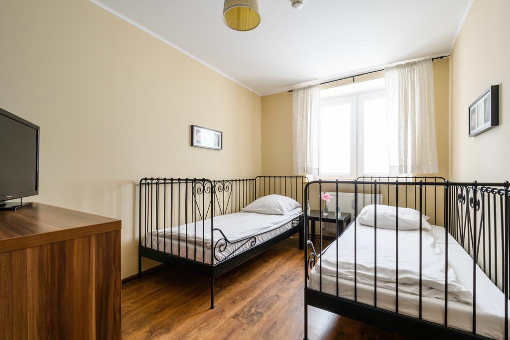 Hostel Krokodyl Варшава Екстериор снимка