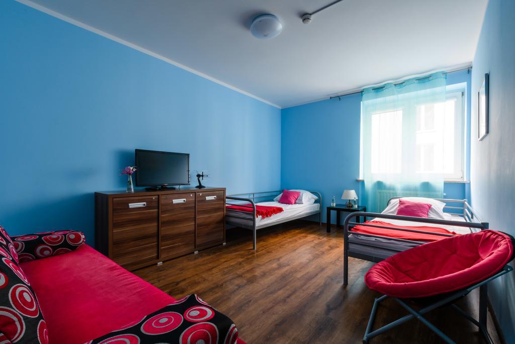 Hostel Krokodyl Варшава Екстериор снимка