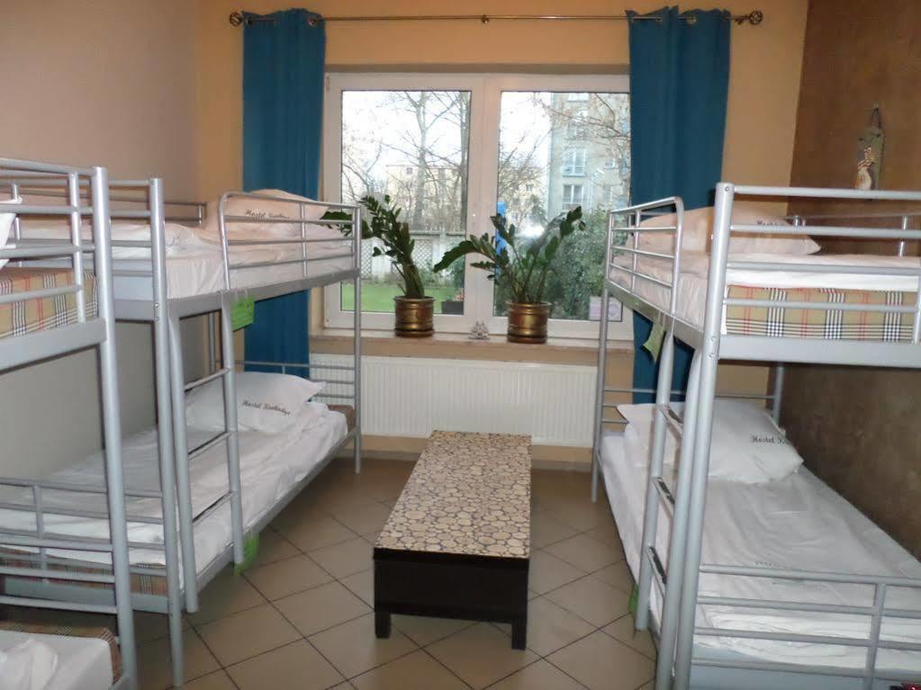 Hostel Krokodyl Варшава Екстериор снимка