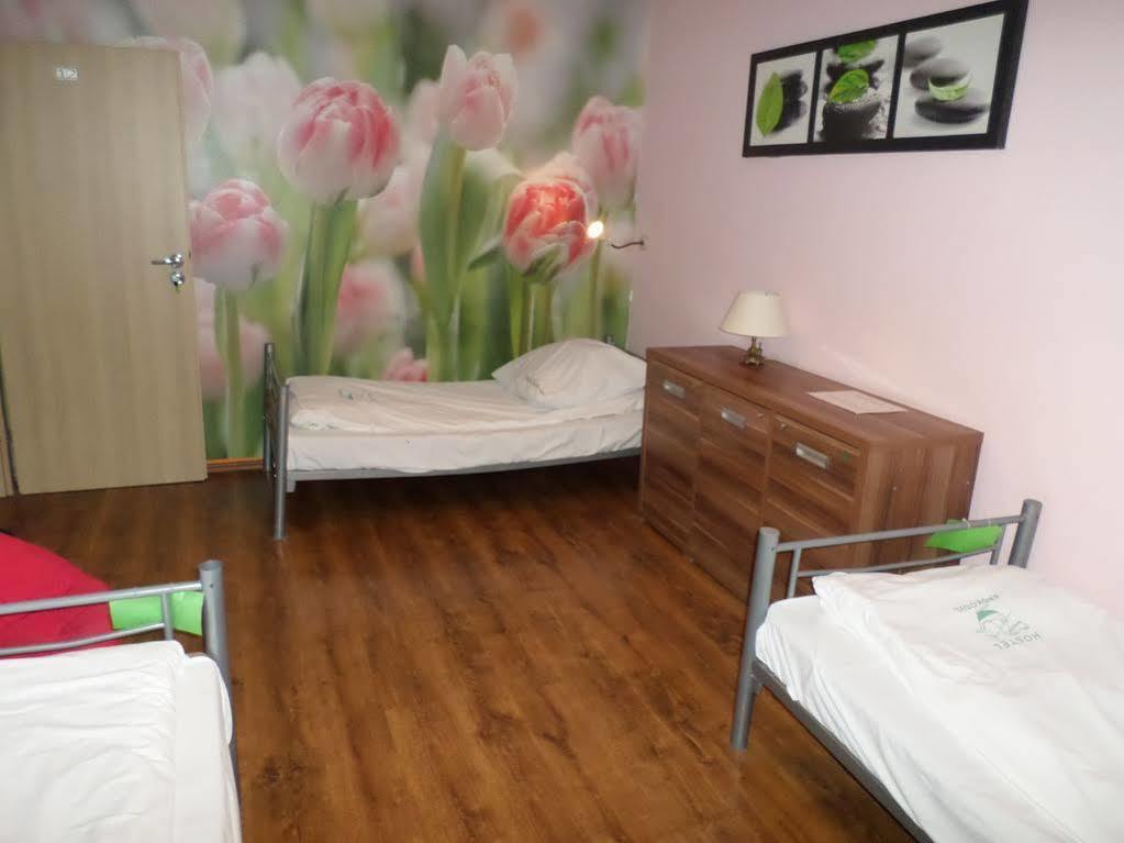 Hostel Krokodyl Варшава Екстериор снимка