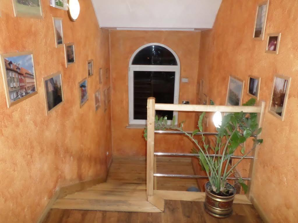 Hostel Krokodyl Варшава Екстериор снимка