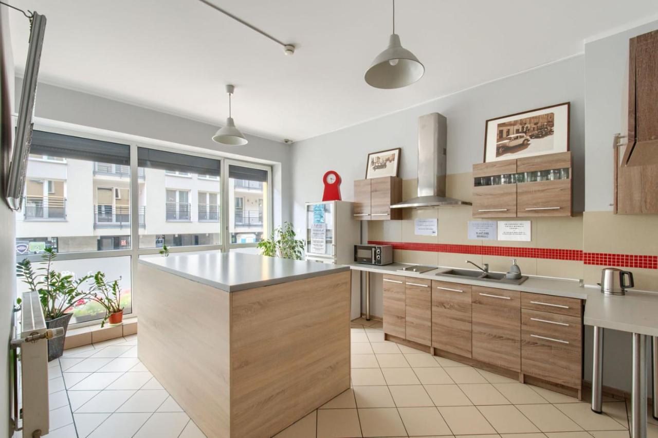 Hostel Krokodyl Варшава Екстериор снимка