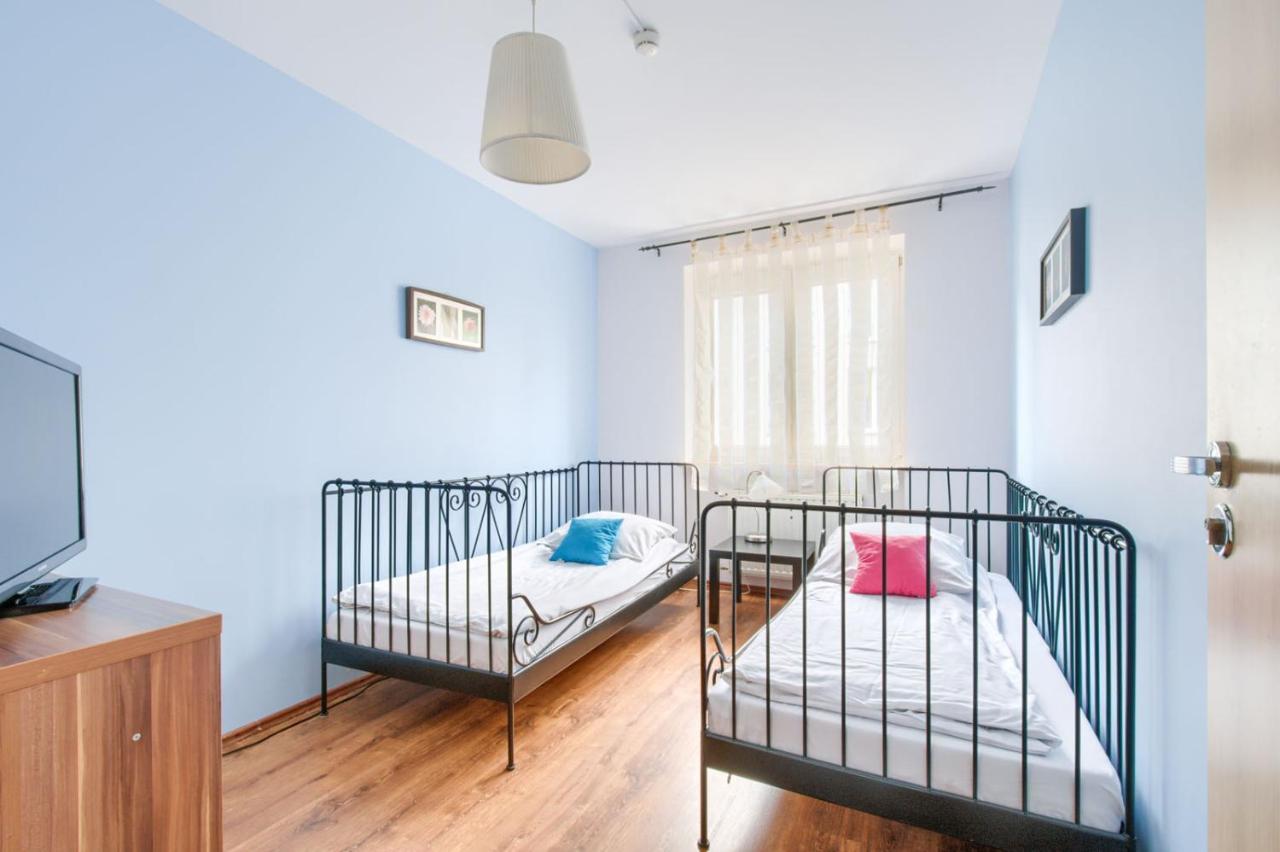 Hostel Krokodyl Варшава Екстериор снимка