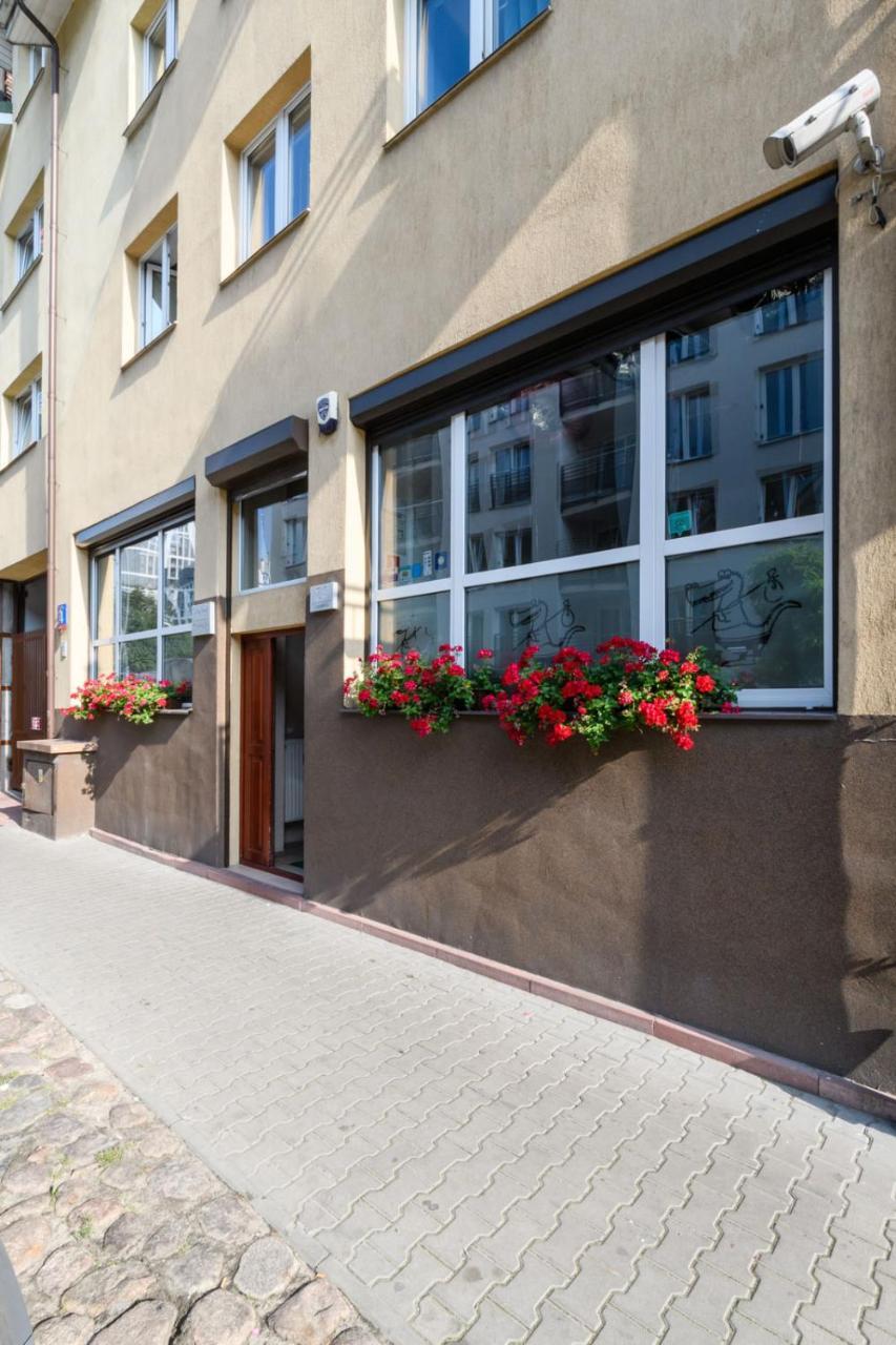 Hostel Krokodyl Варшава Екстериор снимка